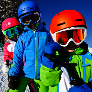 La Val D'Ega ha allestito una stagione invernale a misura di famiglia, tra Orsi e Yeti, leggende di re e nani, slittini e baby-snowpark, oltre a imperdibili offerte formato famiglia nel cuore innevato delle Dolomiti per il 2019/2020.