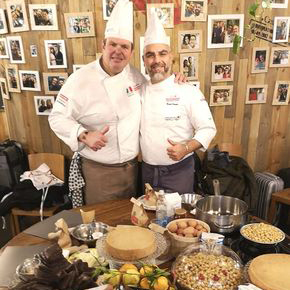 TUTTI A TAVOLA!