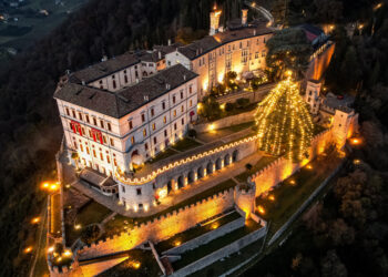 A CastelBrando si accende l'Albero di Natale più grande d'Italia