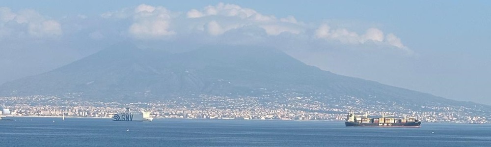 Napoli, Diario di Viaggio in 4 supersteps